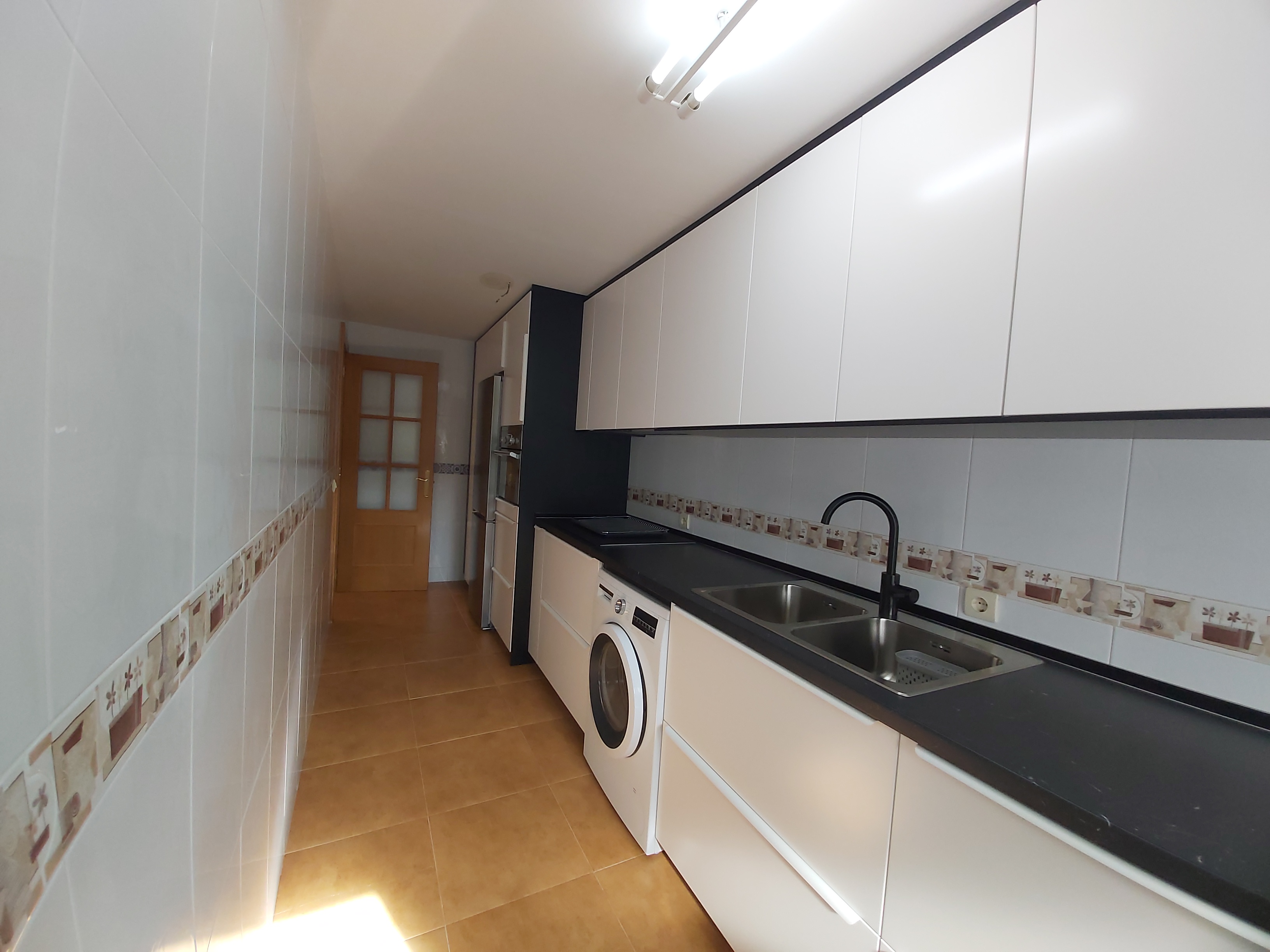 Apartamento a la venta en Villaobispo de las Regueras. - Image 3